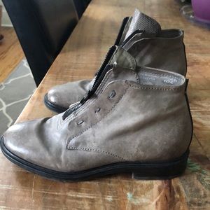 Free People Gray A.S. 98 Zip Booties Sz 39
